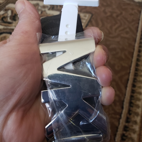 @Michael kors ladies small size belt main image 6